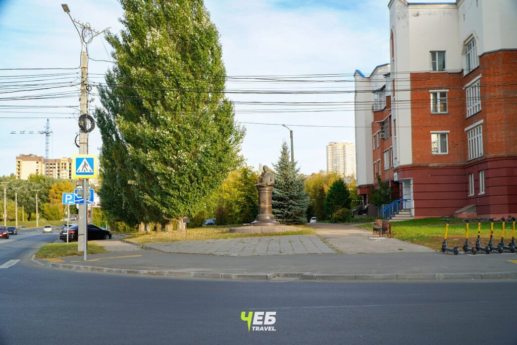 Бюст Василия Николаева