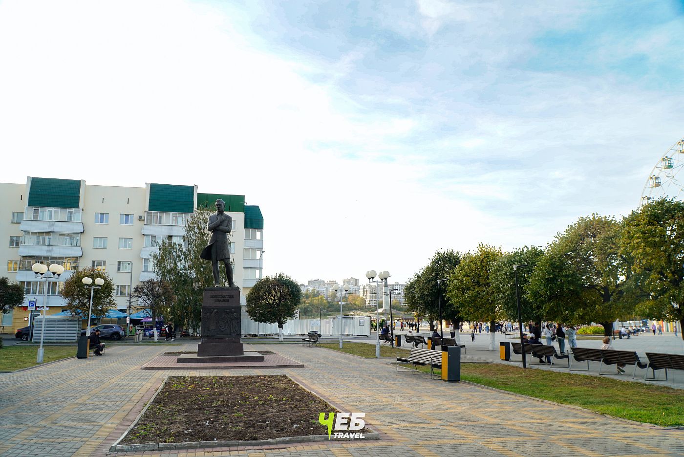 Памятник Константину Иванову на красной площади
