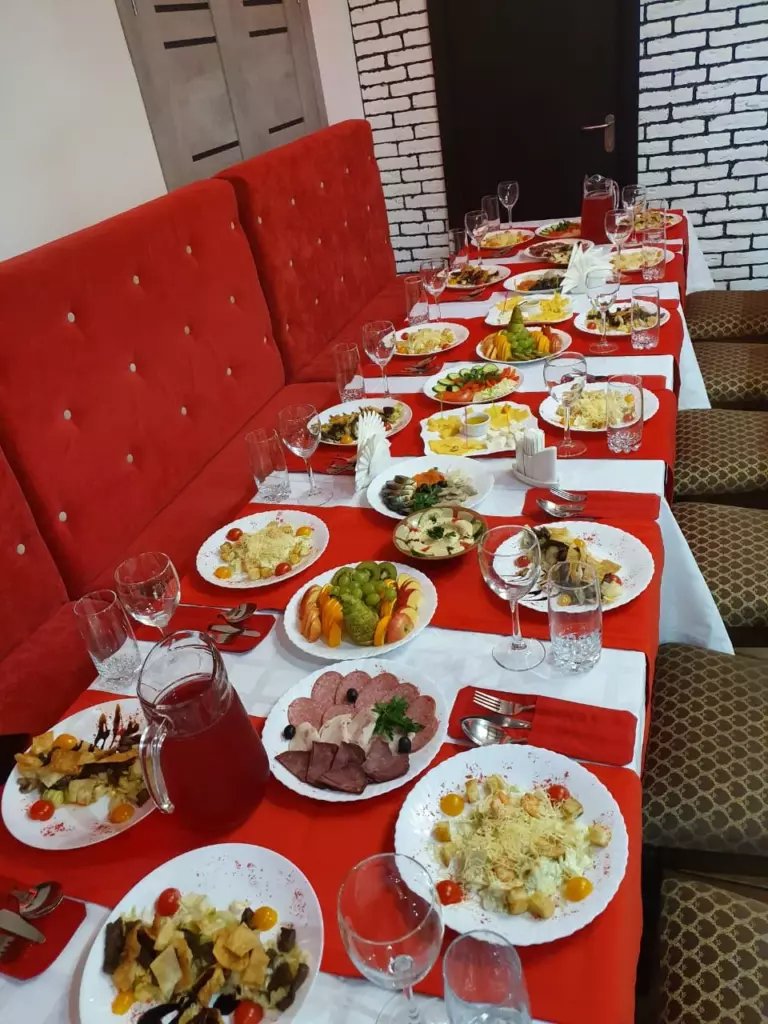 Кафе Resto Gold Cafe