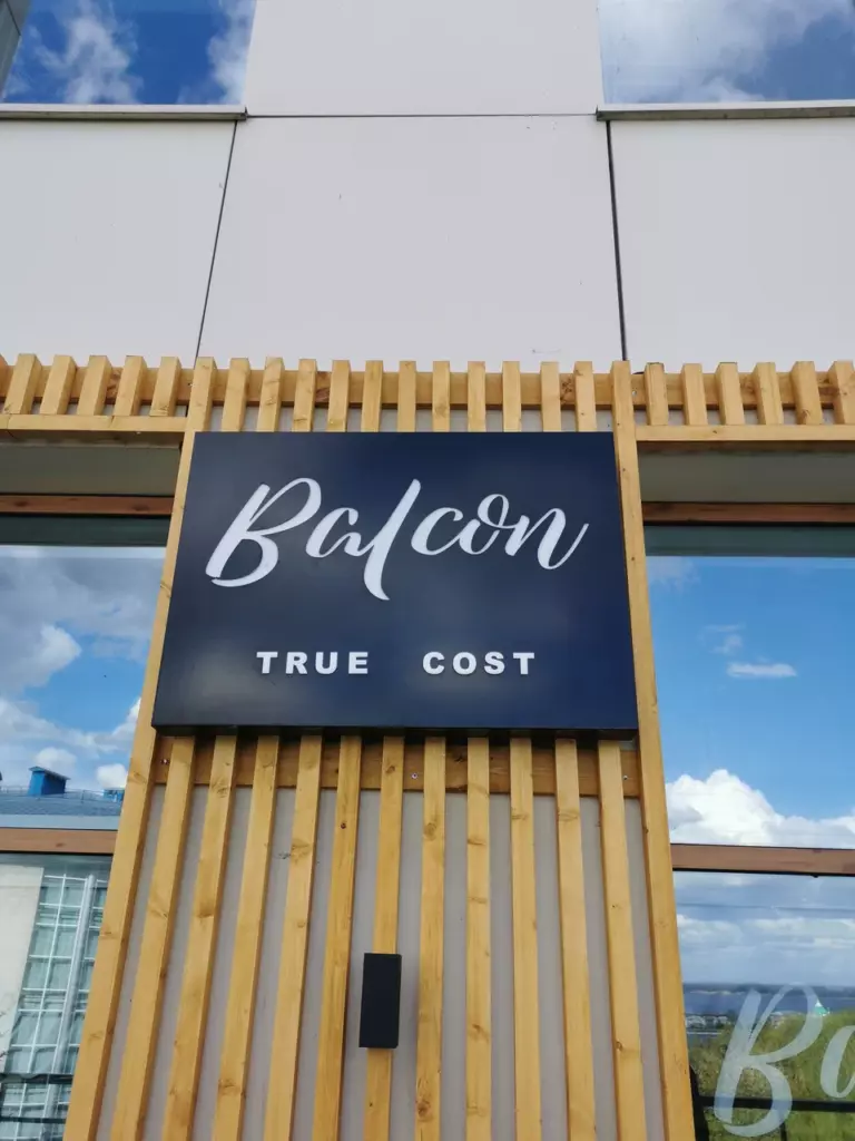 Ресторан «Balcon True Cost», снаружи