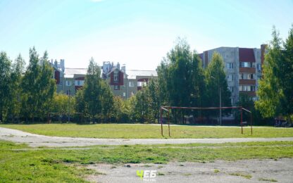 спортивная площадка