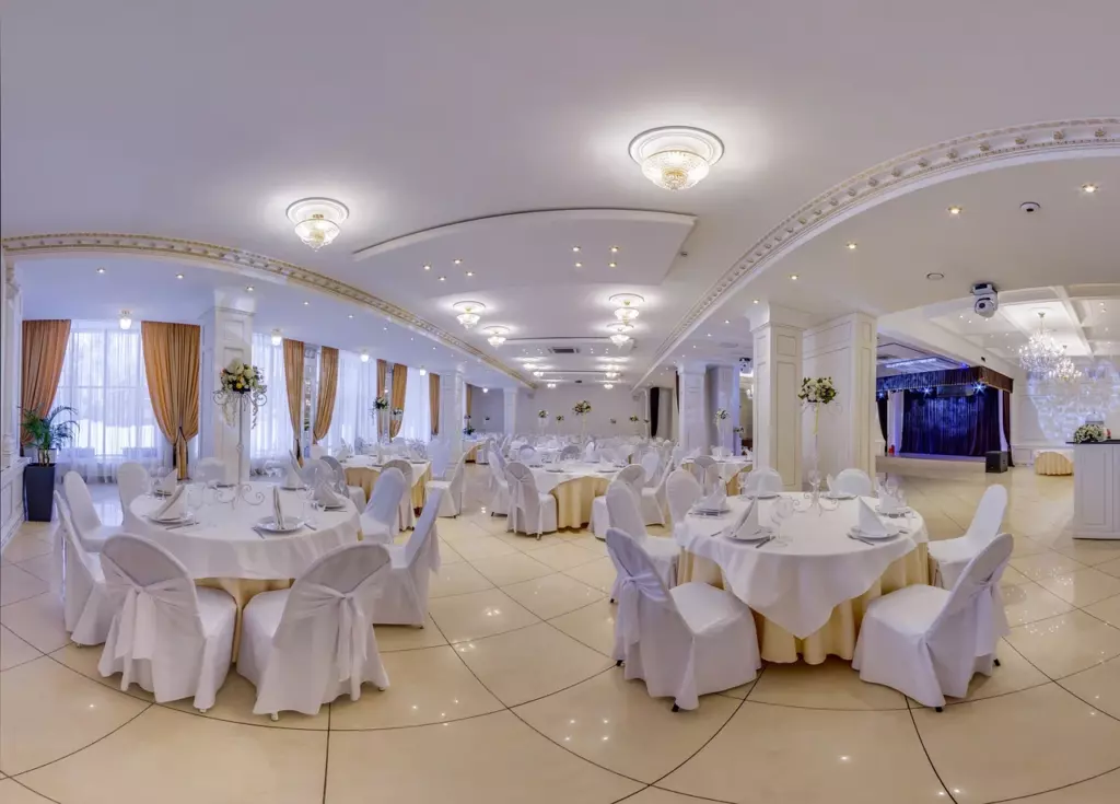 Банкетный зал «Garden Hall»