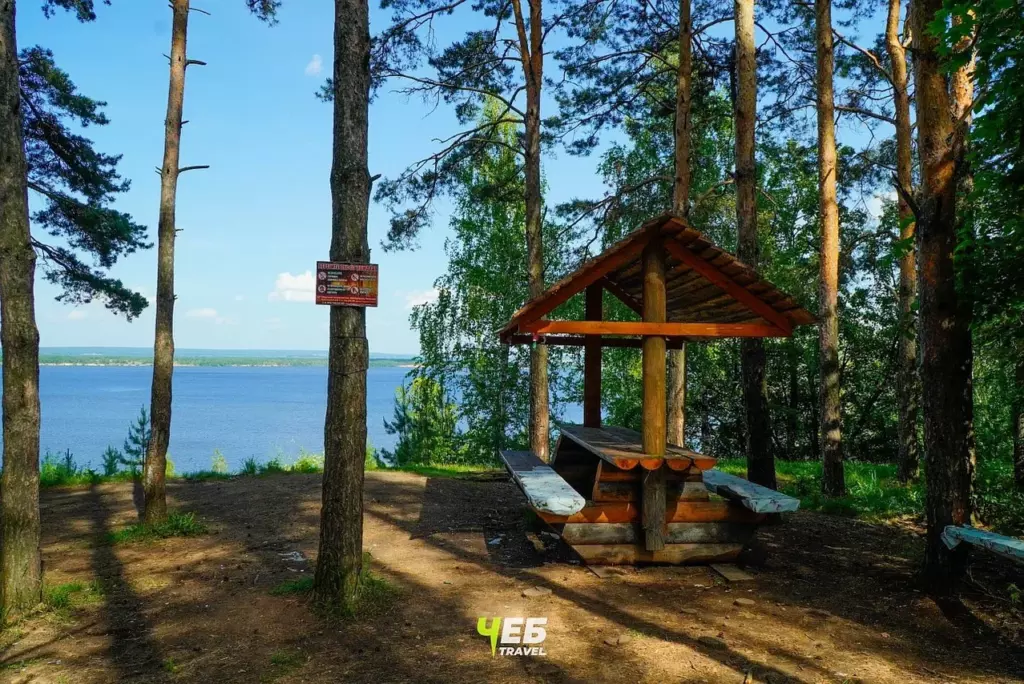 смотровая площадка с уютной беседкой